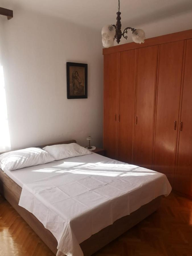 Appartement Tranquil Urban Escape à Split Extérieur photo
