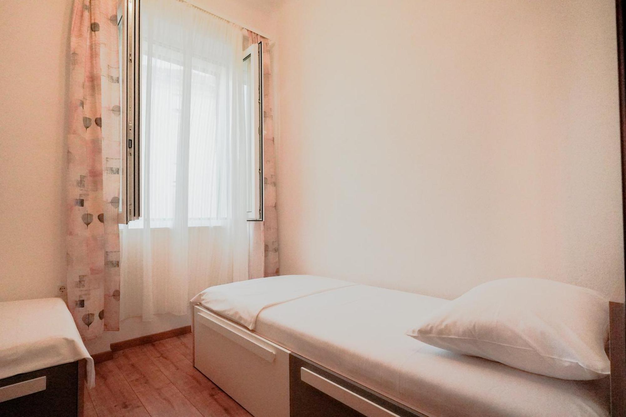 Appartement Tranquil Urban Escape à Split Extérieur photo